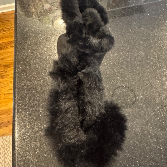 Juicy Couture Women's Faux Fur boots - Picture 4 of 7